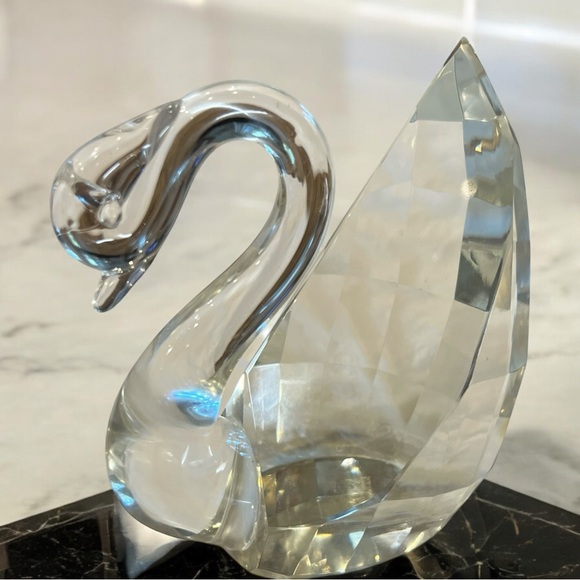 RARE Shannon By Godinger Lead Crystal Swan Sculpture Hand Faceted - Picture 1 of 11